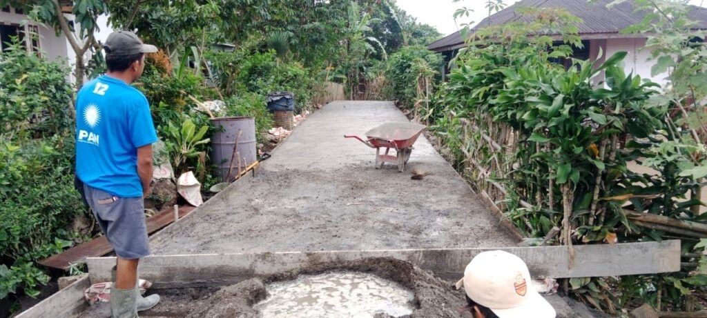 Politik Lokal di Desa Cirebon: Dinamika dan Aspirasi Masyarakat dalam Pembangunan Desa